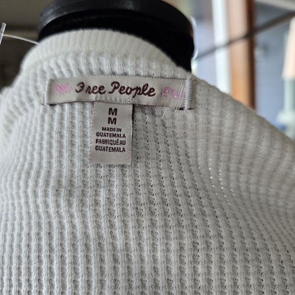 Free People Santa Clara Long Sleeve Thermal Top Women's Size Med NWT - Picture 8 of 11